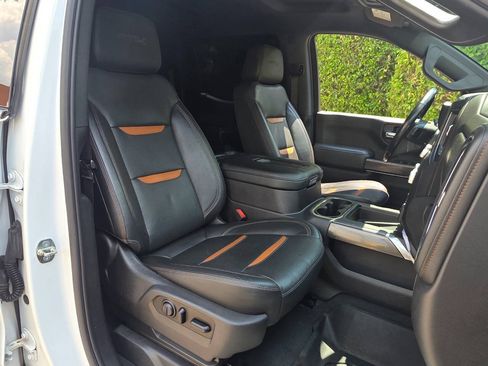Used 2019 GMC Sierra 1500 AT4 w/ AT4 Premium Package AWD/4WD image 50