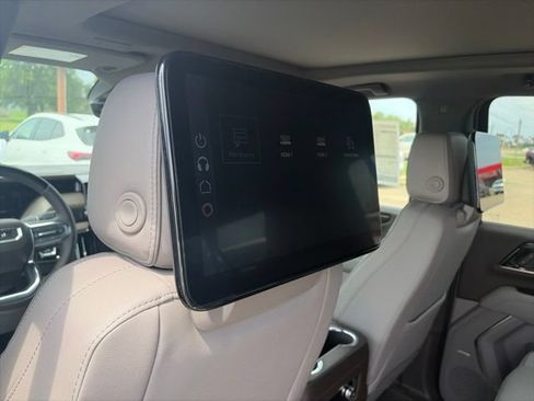 New 2026 GMC Yukon XL Elevation w/ Elevation Premium Package AWD/4WD image 12