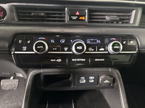 Used 2023 Honda Pilot Elite image 17