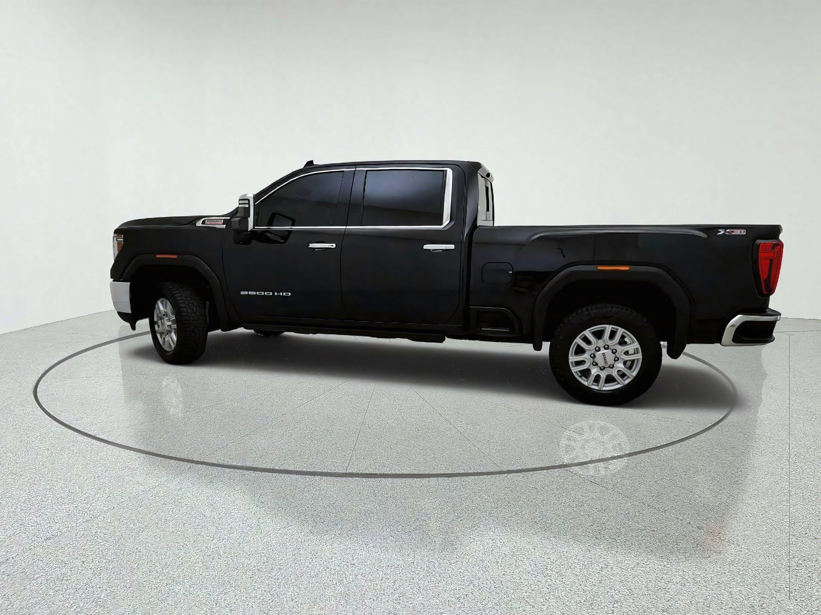 Used 2021 GMC Sierra 2500 SLT w/ SLT Preferred Package AWD/4WD image 13