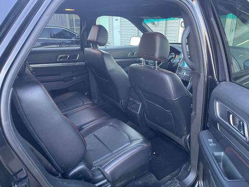 Used 2017 Ford Explorer Sport image 11