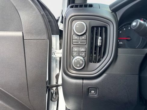 New 2026 GMC Sierra 2500 Pro w/ 1SA Pro Safety Plus Package AWD/4WD image 27