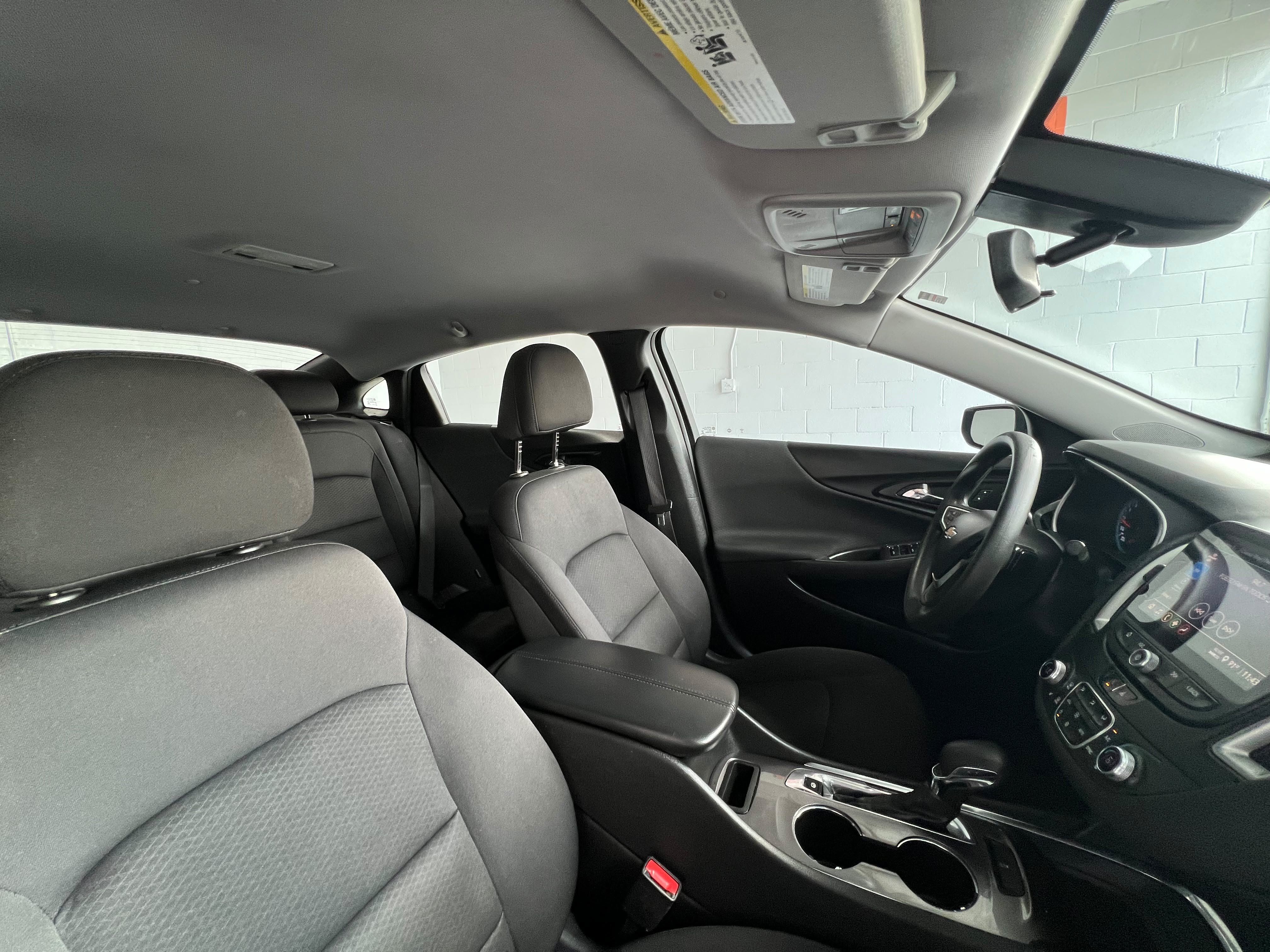 Used 2022 Chevrolet Malibu LT FWD image 14