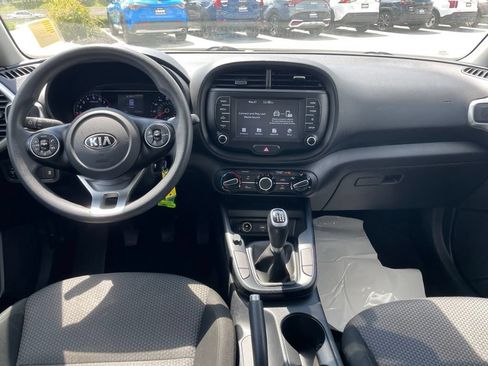 Used 2020 Kia Soul LX FWD image 23