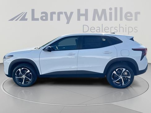 New 2026 Chevrolet Trax RS w/ Driver Confidence Package FWD image 10