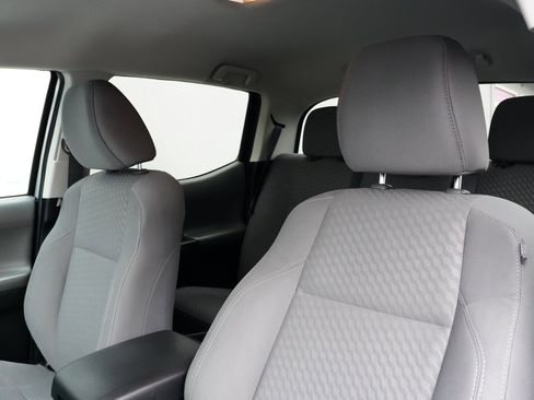 Used 2021 Toyota Tacoma SR5 image 10