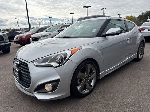 Used 2014 Hyundai Veloster Turbo image 3