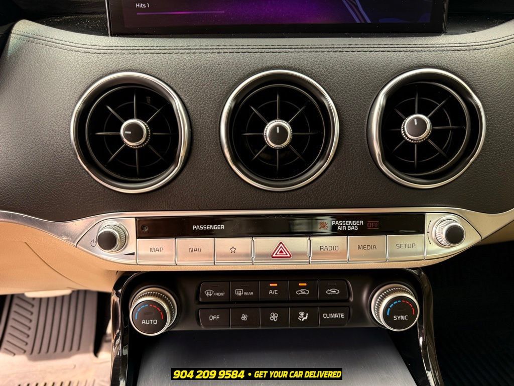 Used 2022 Kia Stinger GT1 RWD image 19