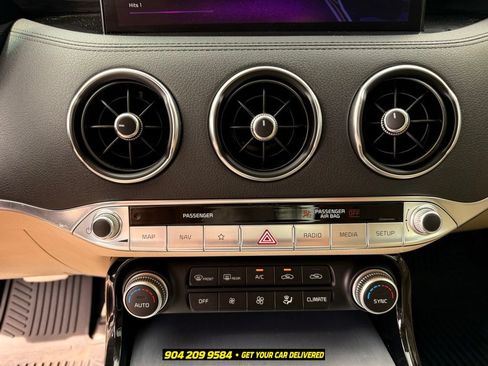 Used 2022 Kia Stinger GT1 RWD image 19