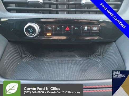 Used 2025 Ford Explorer ST-Line AWD/4WD image 32