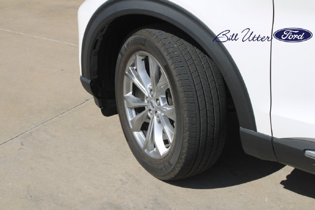 Used 2024 Ford Explorer XLT w/ Equipment Group 202A RWD image 9