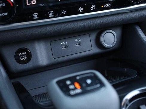 Certified 2026 Nissan Rogue SV FWD image 14
