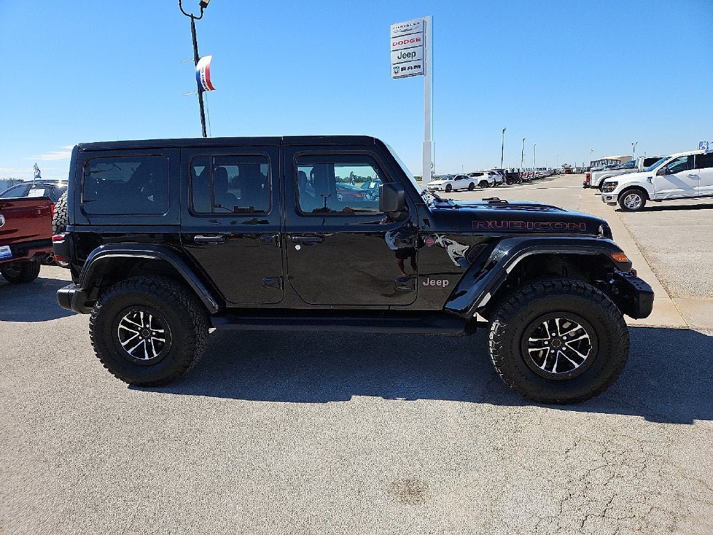 Used 2026 Jeep Wrangler Unlimited Rubicon AWD/4WD image 9
