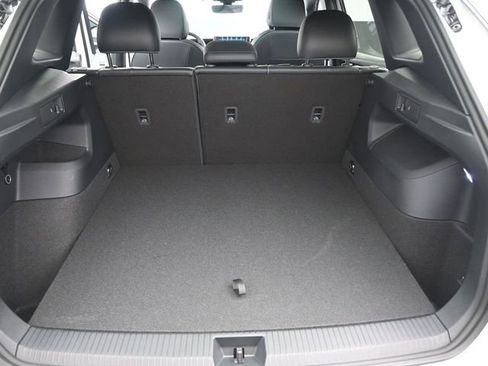 New 2026 Volkswagen Tiguan SE R-Line image 12