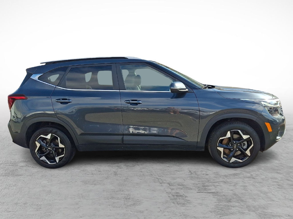 Used 2024 Kia Seltos EX AWD/4WD image 7