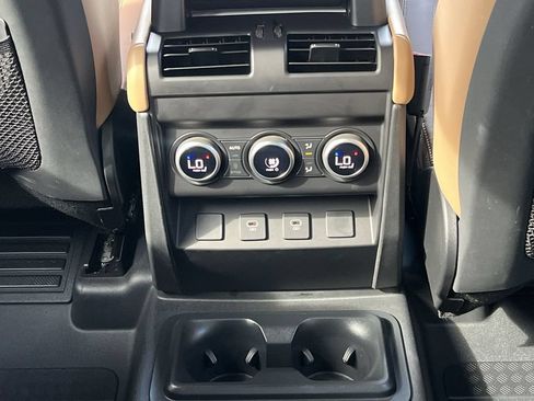 Used 2025 Land Rover Defender 130 X-Dynamic SE AWD/4WD image 16