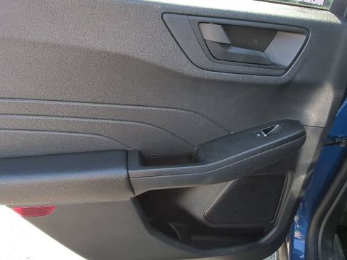 Used 2022 Ford Escape SE w/ SE Sport Appearance Package AWD/4WD image 23