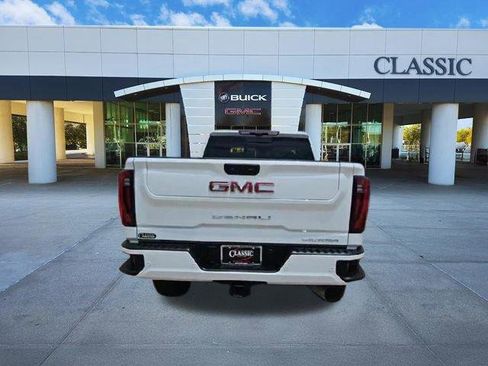 Used 2025 GMC Sierra 2500 Denali w/ Denali Reserve Package AWD/4WD image 7