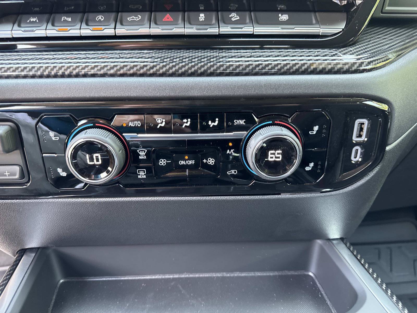 New 2026 Chevrolet Silverado 1500 RST AWD/4WD image 29