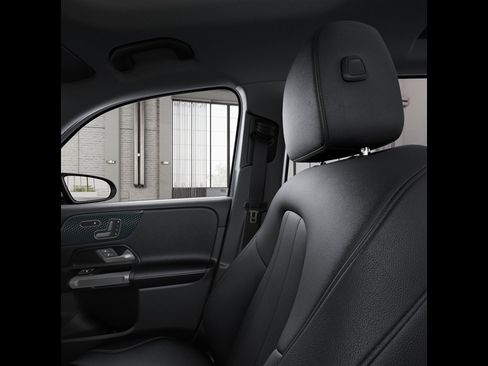 New 2026 Mercedes-Benz GLB 250 4MATIC image 45