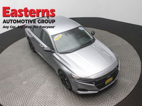 Used 2022 Honda Accord Sport Special Edition image 3