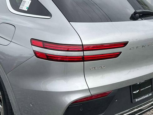 New 2026 Genesis GV70 2.5T Advanced AWD/4WD image 7