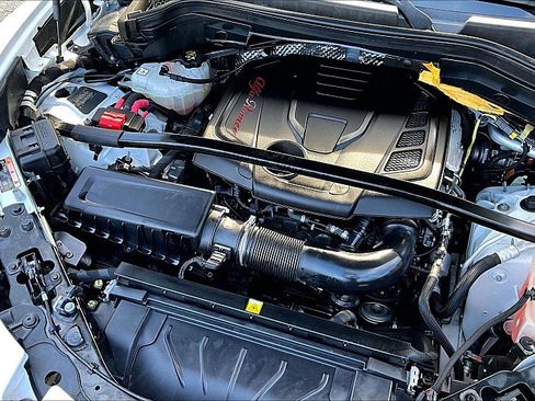 Used 2018 Alfa Romeo Stelvio Sport w/ Quick Order Package 22J Sport image 33