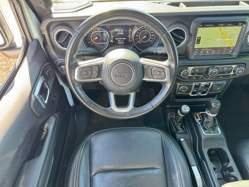 Used 2022 Jeep Gladiator Overland w/ Popular Equipment Package image 11