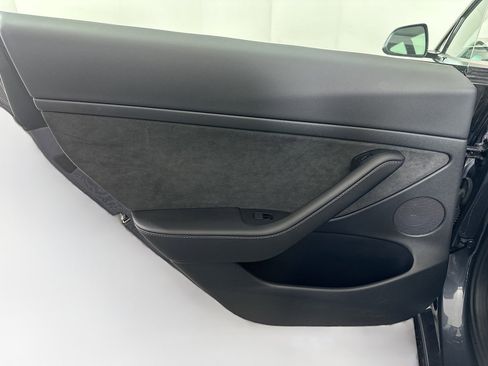 Used 2023 Tesla Model 3 Standard Range image 25