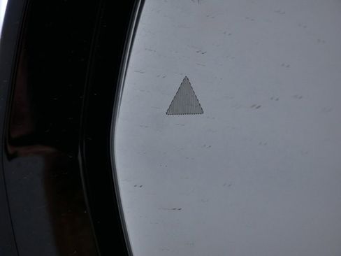 Used 2024 Jeep Grand Cherokee Altitude image 22