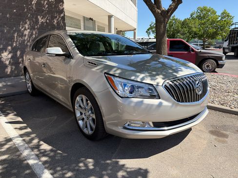 Used 2015 Buick LaCrosse Premium FWD image 3