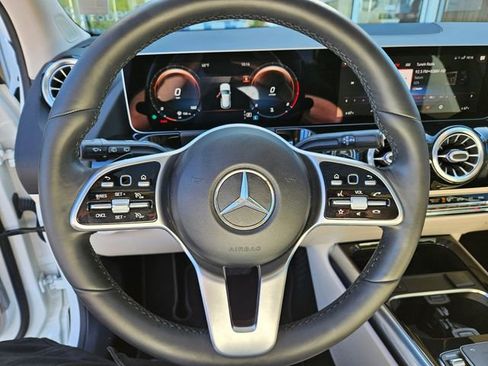 Used 2021 Mercedes-Benz GLA 250 4MATIC image 22
