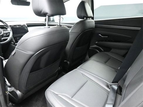 Used 2024 Hyundai Tucson Limited image 17