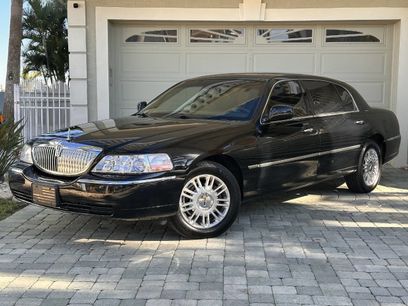 Used 2011 Lincoln Town Car Signature L