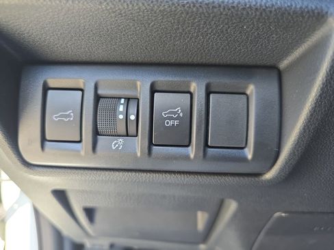 Certified 2025 Subaru Outback Onyx Edition AWD/4WD image 21