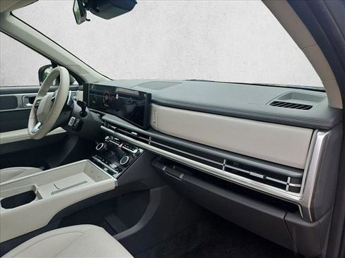 Used 2026 Hyundai Santa Fe SEL AWD/4WD image 19