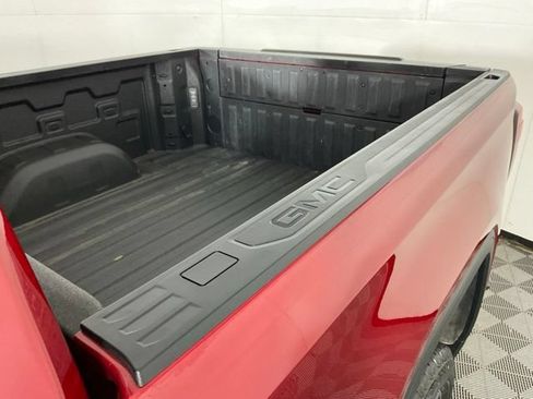 Used 2025 GMC Sierra 1500 AT4 w/ AT4 Premium Package AWD/4WD image 40