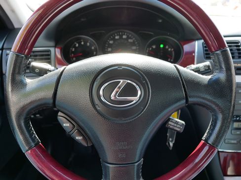 Used 2002 Lexus ES 330 FWD image 25