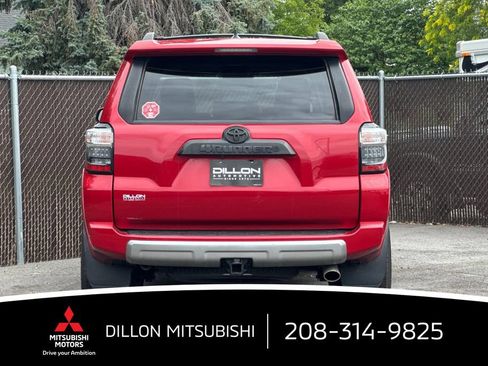Used 2021 Toyota 4Runner TRD Off-Road Premium w/ Moonroof Package AWD/4WD image 8