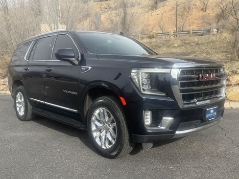 Used 2022 GMC Yukon SLT AWD/4WD image 7