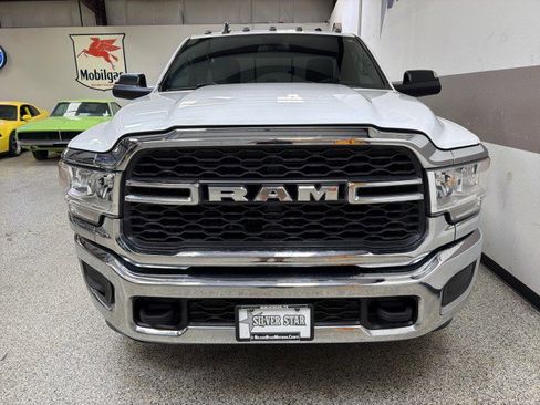 Used 2022 RAM 3500 Tradesman image 25