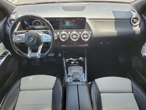 Used 2021 Mercedes-Benz GLA 35 AMG 4MATIC w/ Premium Package image 21
