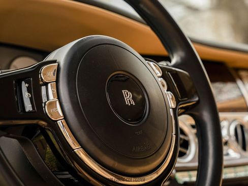 Used 2014 Rolls-Royce Ghost image 38