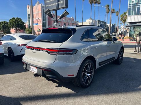 Used 2024 Porsche Macan AWD/4WD image 3