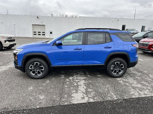New 2026 Chevrolet Equinox ACTIV AWD/4WD image 2