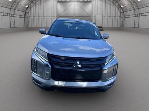 Used 2020 Mitsubishi Outlander Sport SE AWD/4WD image 3