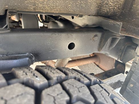 Used 2012 Nissan Frontier SV AWD/4WD image 42