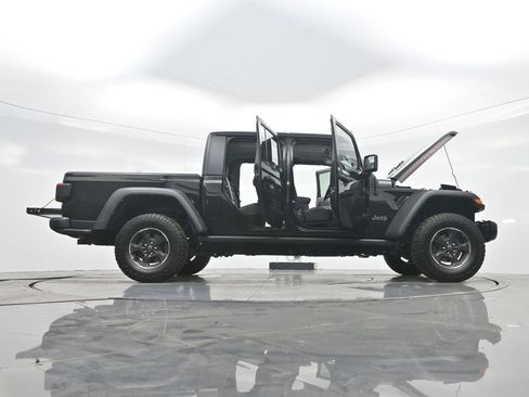 Used 2023 Jeep Gladiator Rubicon w/ LED Lighting Group AWD/4WD image 34