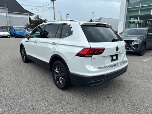 Certified 2023 Volkswagen Tiguan SE w/ Panoramic Sunroof Package AWD/4WD image 6