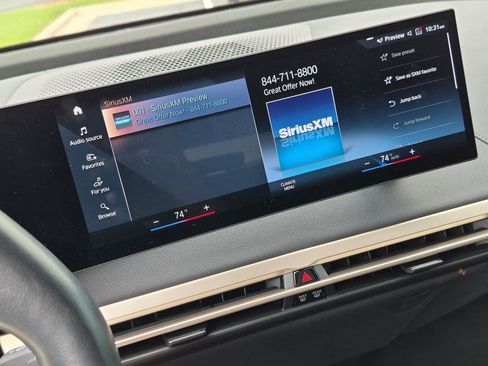 Used 2022 BMW iX xDrive50 AWD/4WD image 23
